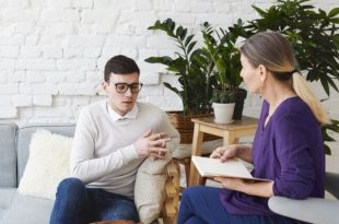 آیا مراجعه به تراپیست برای همه افراد نیاز است؟