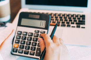 استفاده از نرم افزار حسابداری خدماتی