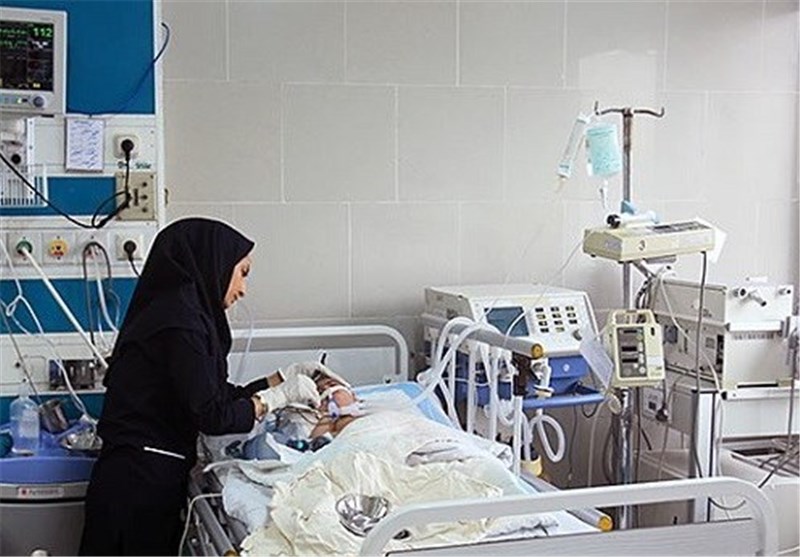 پرستاری در منزل یا بیمارستان: کدام انتخاب بهصرفهتر است؟ پرستاری در منزل در مقایسه با همراه بیمار در بیمارستان