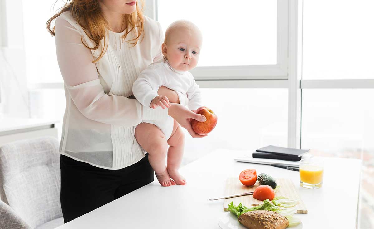 تغذیه مادر شیرده