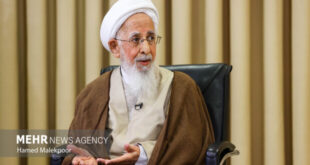 آیت الله جوادی آملی: ماموریت جامعه سازی رفع جاهلیت است
