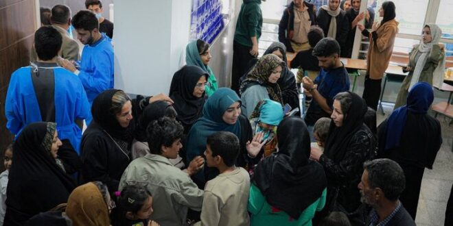 ارائه خدمات درمانی رایگان به ۷۰۰ نفر در مناطق محروم