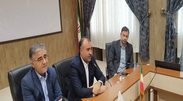 اصغری: دامداران آذربایجان غربی برای کنترل بیماری تب برفکی مشارکت کنند