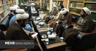 امام جمعه بوشهر: آثار علمی علمای استان احیا شود