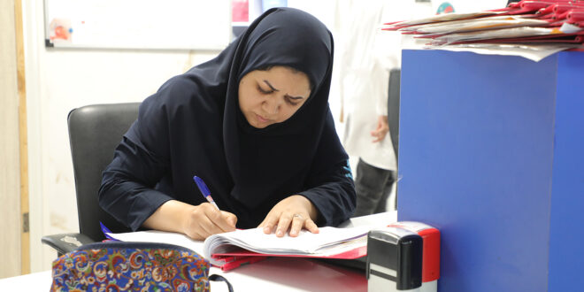 بانوان پرستار مسئولیتهای خطیر حرفه‌ای و خانوادگی را همزمان به دوش می کشند
