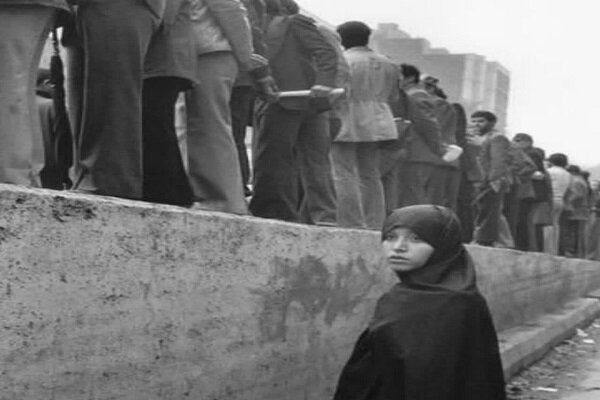 بدن به مثابه میدان جنگ؛ «استثمار نمادین» زن در روایت ترانه علیدوستی