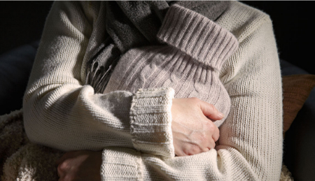 چرا همیشه سردم است؟ ۱۱ علت شگفت‌انگیز + راه‌حل فوری