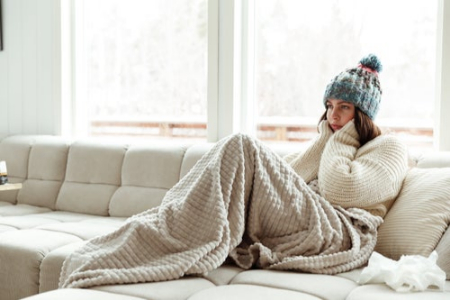 چرا همیشه سردم است, کم آبی بدن و احساس سرما