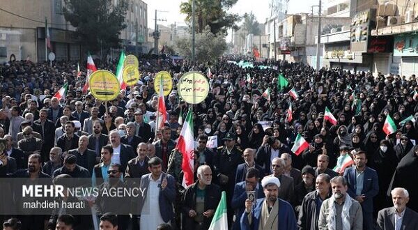 اتحاد مردم نقشه دشمنان و تروریست‌ها را نقش بر آب کرد