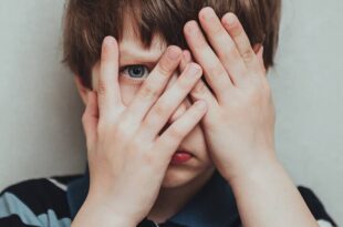 اخبار ناگوار با روان کودک چه می‌کند؟