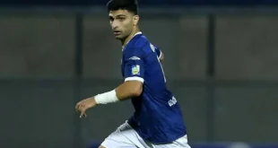 شایعه پرسپولیسی شدن ستاره استقلال