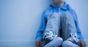 فرزند اتیسم، والدین خسته؛ بازنشستگی پیش از موعد راه بقای خانواده