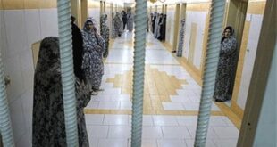 گفت‌وگوی بهروزآذر با زنان بازداشت‌شده اغتشاشات اخیر در زندان قرچک