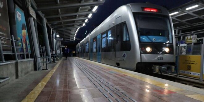 افزایش یک‌ساعته فعالیت قطار شهری مشهد در شب نیمه شعبان