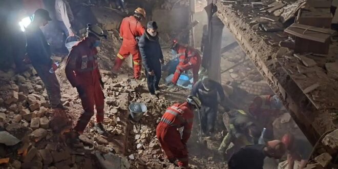 انفجار شدید در قم / یک ساختمان مسکونی کامل ویران شد