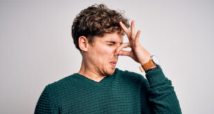 بوی بد آلت تناسلی مردان: از بهداشت تا عفونت‌های مخفی