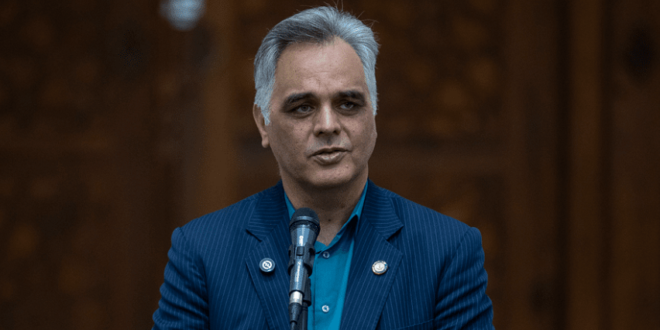 هر پرستار در عمل به جای 3 نفر کار می کند