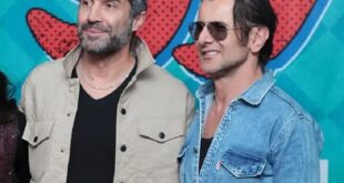 گریم متفاوت امین حیایی و هادی کاظمی در جشنواره فجر+ عکس