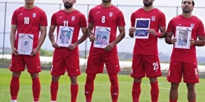 اشک‌های دروازه بان تیم ملی قبل از بازی با کاستاریکا+ عکس