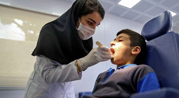 ارائه خدمات دندانپزشکی در مرکز طبی کودکان