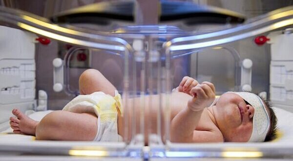 ارایه خدمات سلامتی نوزادان بدون وقفه در مراکز منتخب جامع سلامت