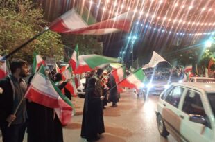 تشکیل زنجیره انسانی و تونل پرچم