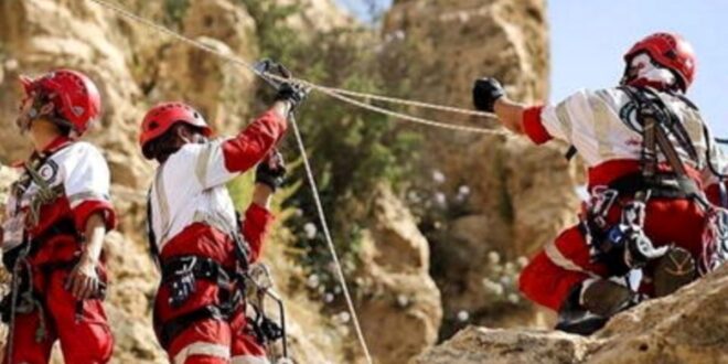 تلاش‌های تیم‌های امداد و نجات هلال احمر برای یافتن نوجوان ۱۳ ساله