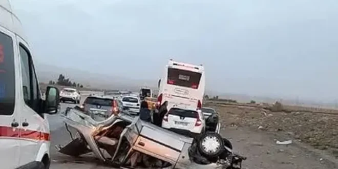 جزئیات حادثه مرگبار در قزوین/ واژگونی ماکسیما جان راننده سهل‌انگارش را گرفت