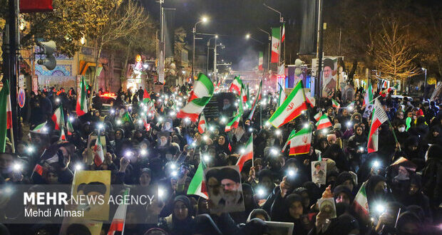 تداوم حضور باشکوه وعزتمندانه زنجانی‌ها در دفاع از وطن