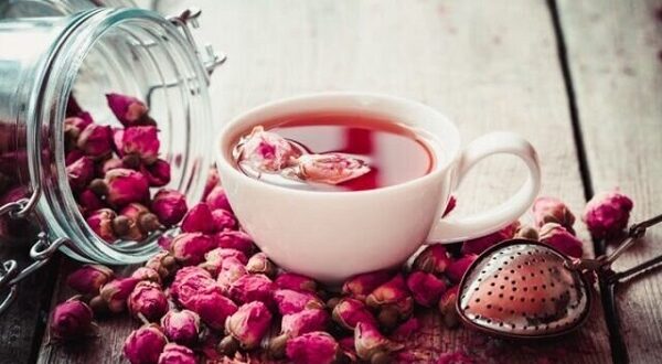 خواص بوئیدن و نوشیدن دمنوش گل محمدی
