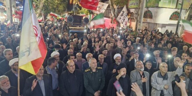 گرگان همچنان بیدار؛ مردم همگام با سراسر کشور در خیابان ماندند