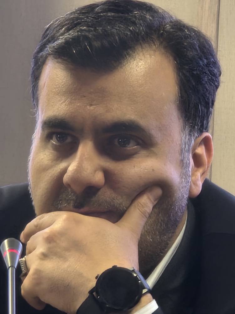 ضرورت ایجاد رویکرد دانشگاهی در اداره کل تجهیزات پزشکی/ پل ارتباطی آکادمیک میان اداره کل تجهیزات پزشکی و دانشگاه های کشور طی سالیان از هم گسسته است