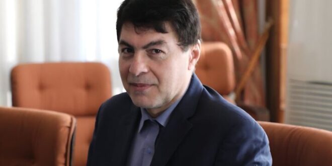 فرزندآوری استمرار جریان نخبگی است