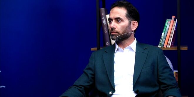بیشترین ارزش افزوده صنعت مد و لباس در طراحی و برندسازی است