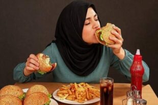 پرخوری عصبی در دختران نوجوان چه ارتباطی با عوامل روانی دارد؟