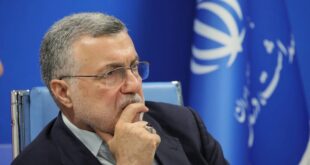 آقای وزیر؛ بیمار با سیاست درمان نمی‌شود!