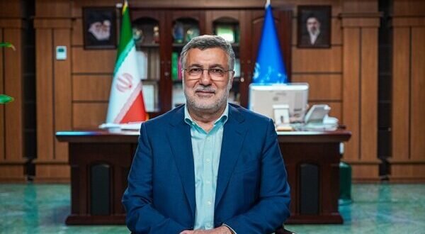 وزیر بهداشت: دانش‌آموز خوب باید اخلاق‌مدار باشد