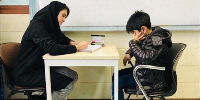 چرا مشاوران مدارس در حل مشکلات دانش‌آموزان امروزی با محدودیت مواجه‌اند؟